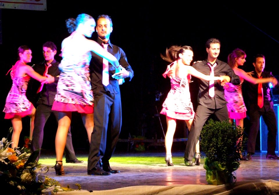 DSCF4488-Mambo Dance-Tremestieri Etneo-Sicilia-Italy-Castielli CC0 HQ
