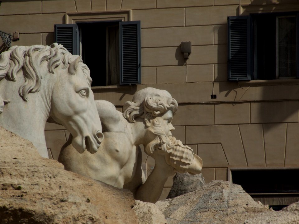 Fontana di Trevi Italy Roma - Creative Commons by gnuckx