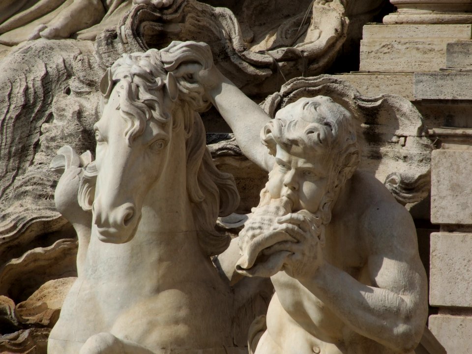 Fontana di Trevi Italy Roma - Creative Commons by gnuckx