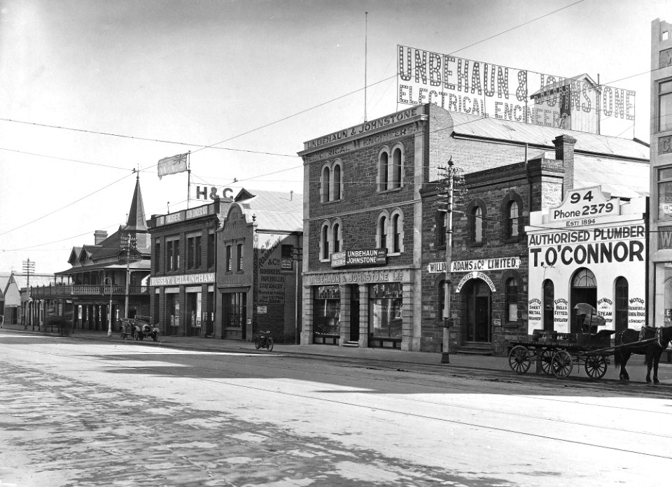 Crown Inn, Currie Street, 1918