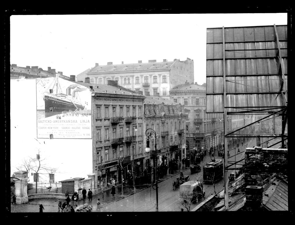 ul. Marszałkowska 105, 107