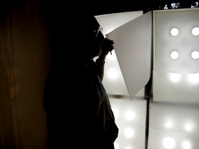 John Shows Off Home Made Lighting Rig