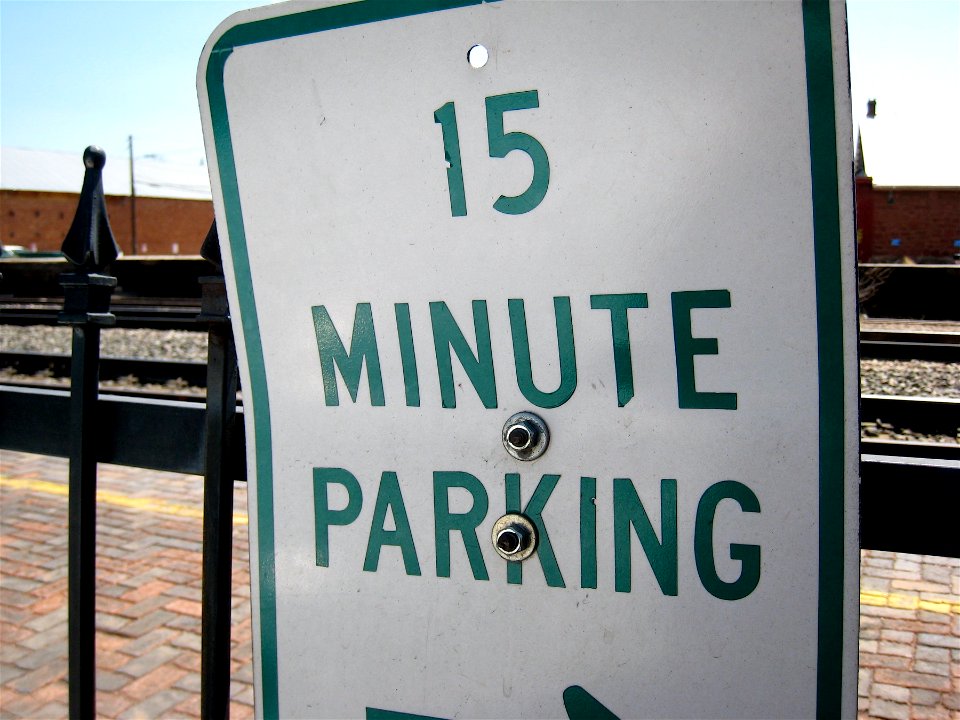 15 Minute Parking