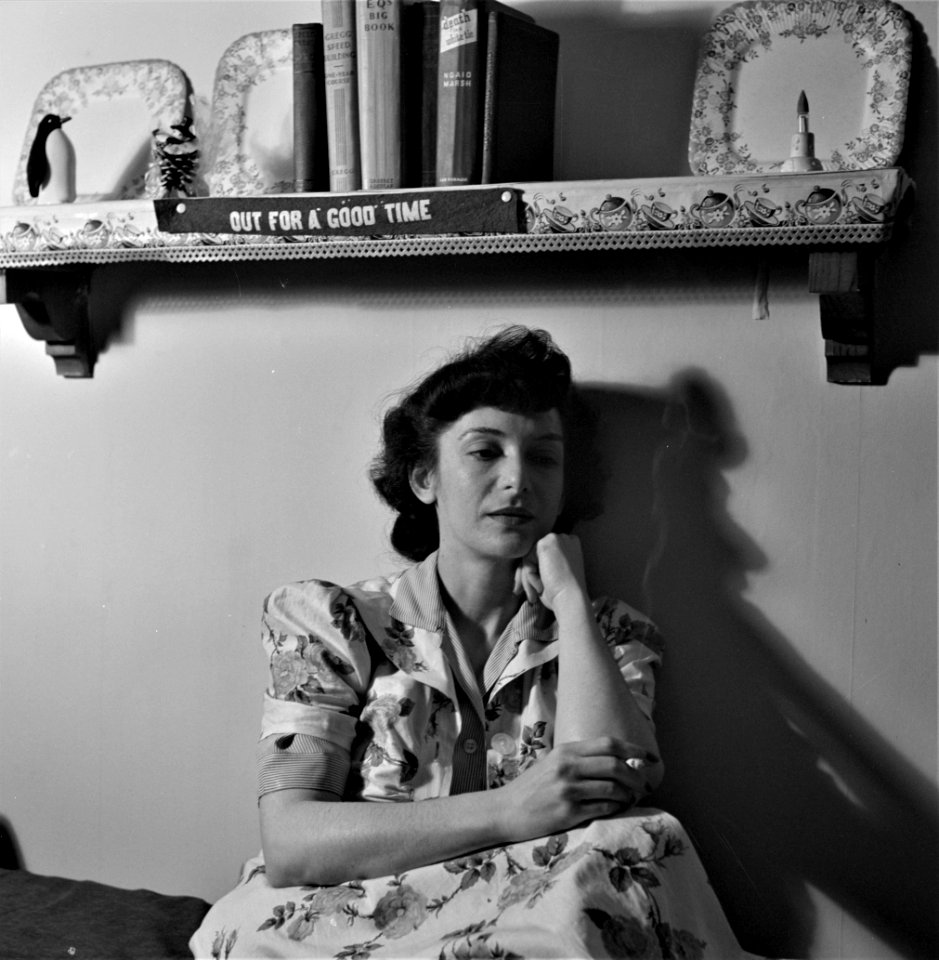 Dark Fantasy: Listening to a murder mystery on the radio in a boardinghouse room. Washington, D.C., January 1943.