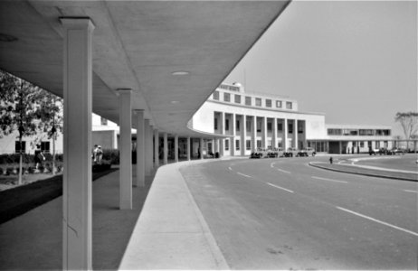 At the entrance to the municipal airport in Washington, D.C., July 1941.