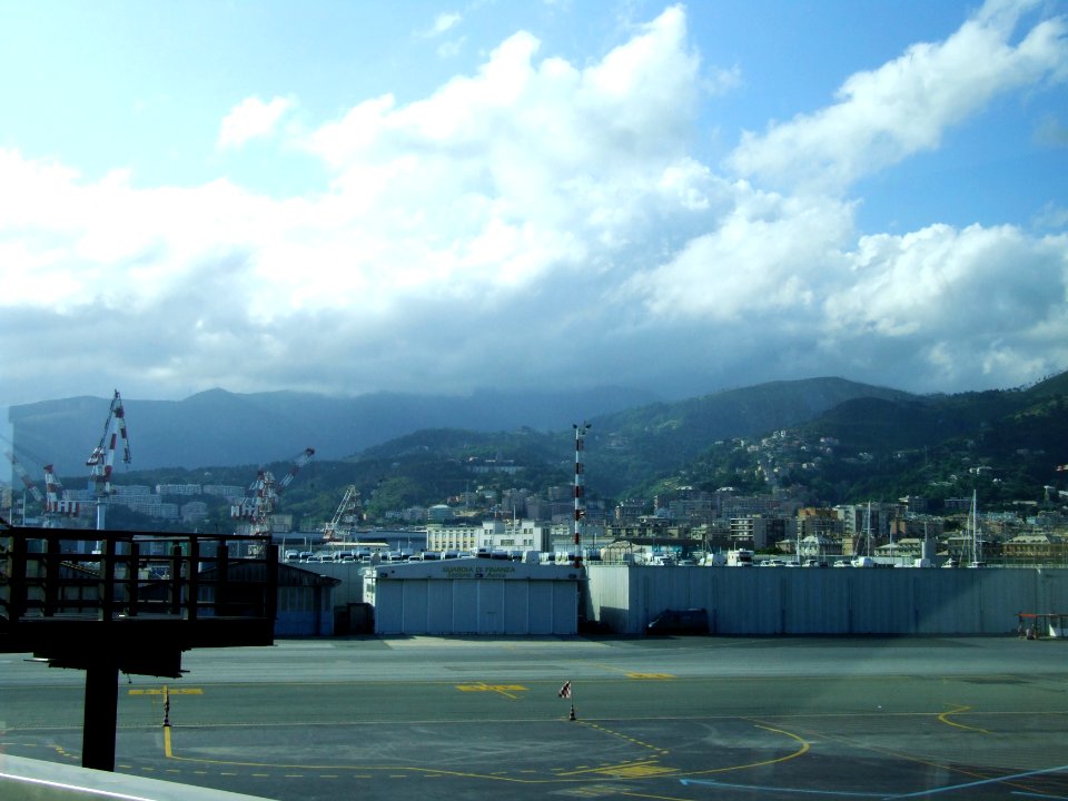 DSCF3844-Genova-Airport-Liguria-Italy-Castielli CC0 HQ