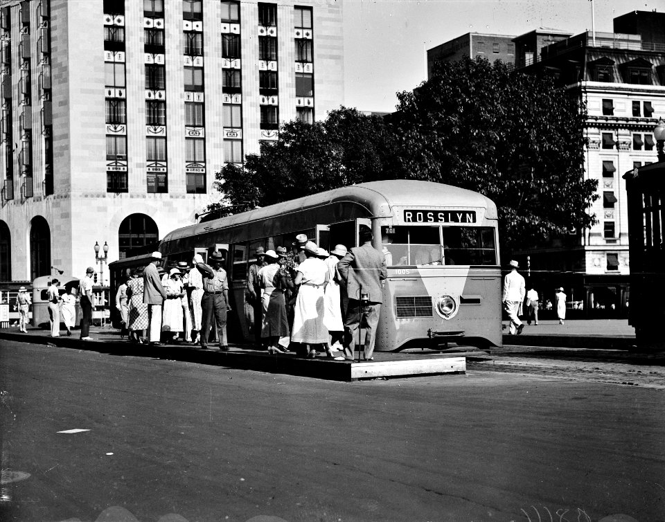 Streamline street car, 1935.