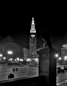 A Sceptre Noir: View of Terminal Tower at night, with eagle on right. Clevelend, Ohio, 1931.