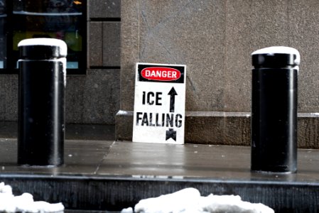 DANGER ICE FALLING