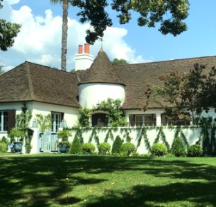 Turret Home in Pasadena, CA