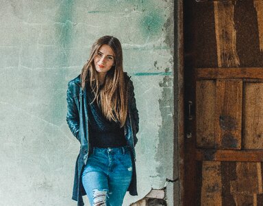 Fashion long hair beauty