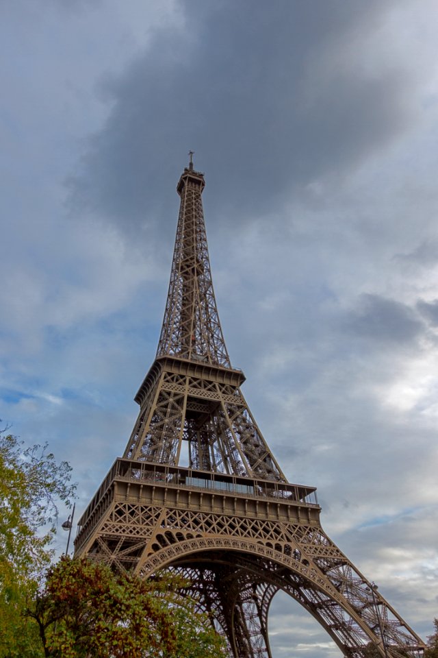 Eiffel Sky