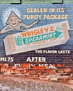 Retro chewing candy