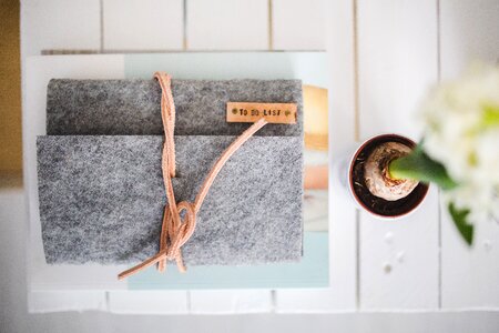Felt organizer calendar