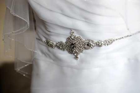 Details white silver