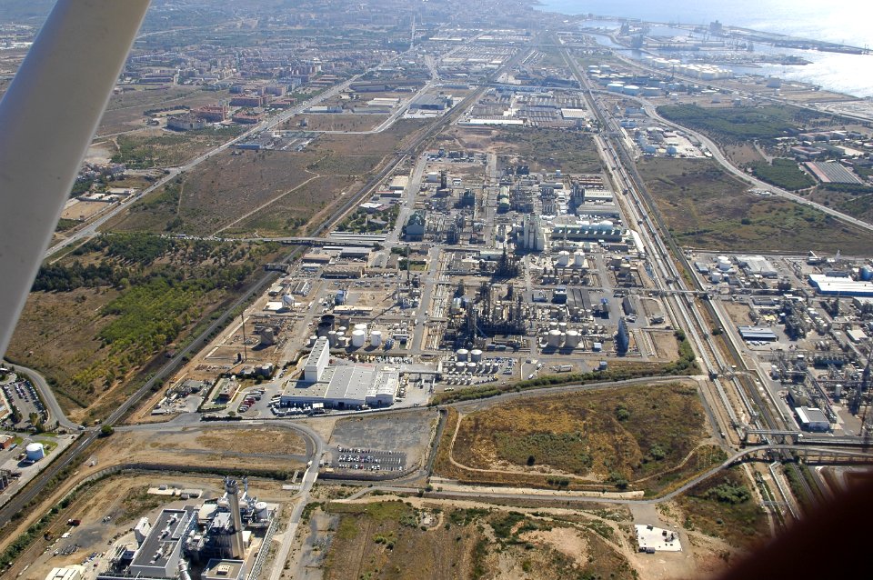 Petroquimica Tarragona vista aerea   DSC8259