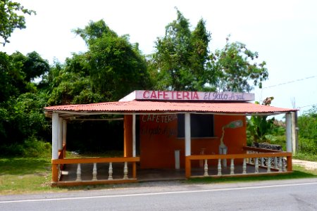 A road bar, leaving Samana