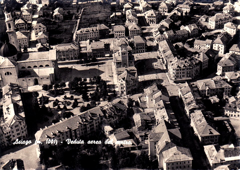 Asiago - veduta aerea del centro