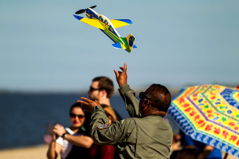 18.04.2018 - Apresentação da Esquadrilha da Fumaça em comemoração aos 100 anos do 9ª Batalhão de Infantaria Motorizada em Pelotas e pela passagem do Dia do Exército - Foto: Gustavo Vara