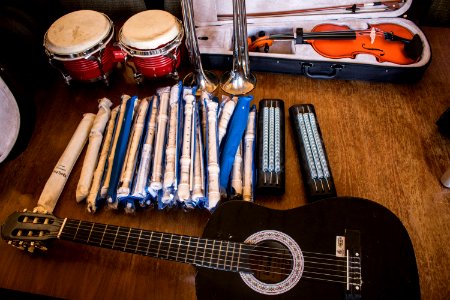 27.08.2019 - Doação de instrumentos musicais pela Secretaria de Habitação e Regularização Fundiária - Foto Michel Corvello