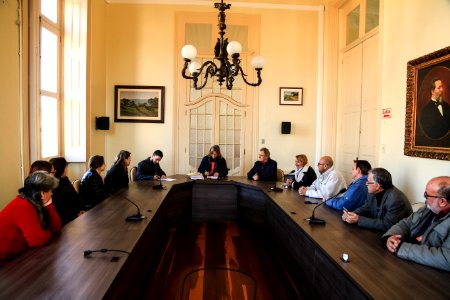 25.05.2018 - Prefeita Paula Mascarenhas e o vice Idemar Barz durante assinatura do contrato de execução de reforma e ampliação da Unidade Básica de Saúde Getúlio Vargas com a empresa Modelar Engenharia - Foto: Gustavo Vara