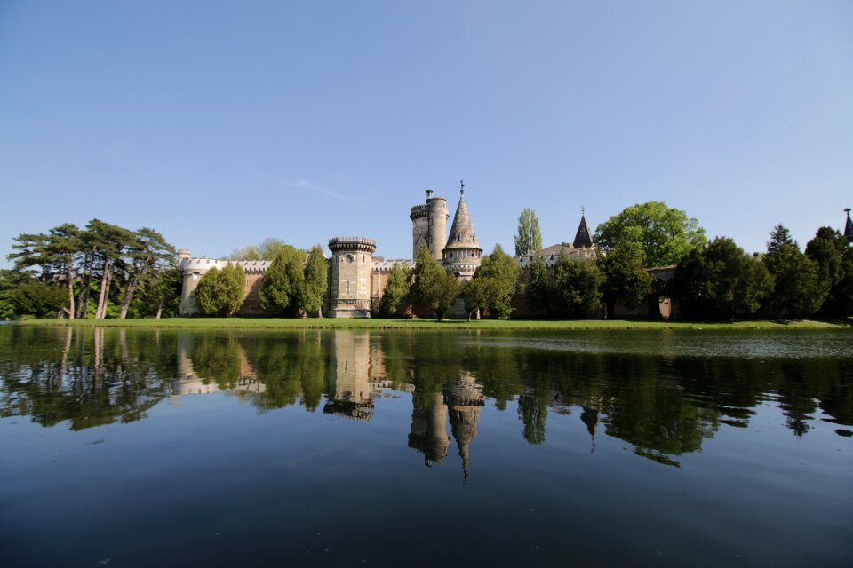 Castle pond lake mirroring