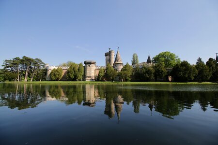 Castle pond lake mirroring