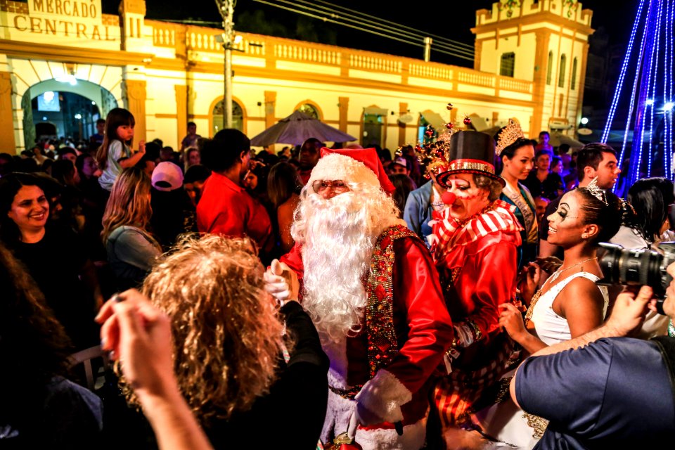 10.12.2017 - Prefeita Paula Mascarenhas e vice Idemar Barz na chegada do Papai Noel e entrega da chave da cidade