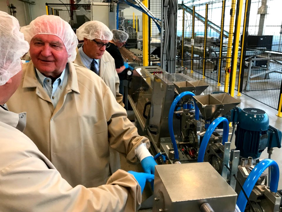 Agriculture Secretary Perdue tours the Lēf Hydroponic Farm