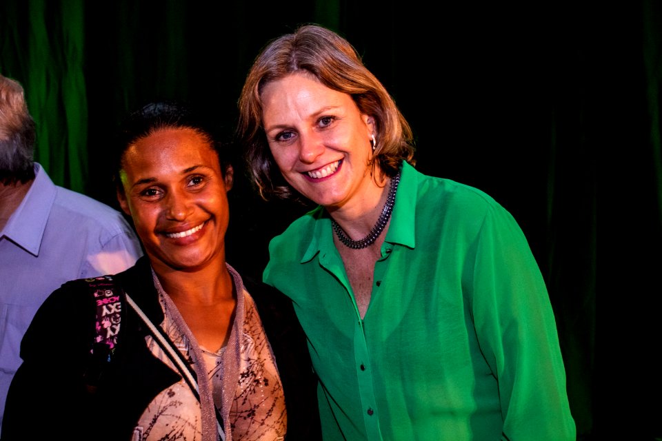 29.11.2019 - Prefeita Paula Mascarenhas e o vice Idemar Barz prestigiam a formatura dos cursos do projeto de Geração de Emprego e Renda da SHRF - Foto Michel Corvello