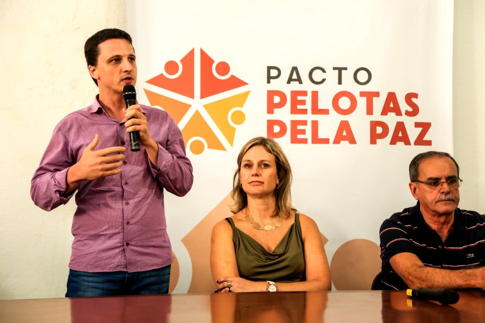 04.04.2018 - Prefeita Paula Mascarenhas durante o lançamento dos novos comitês territoriais do Cada Jovem Conta no auditório da SMED- Foto: Gustavo Vara