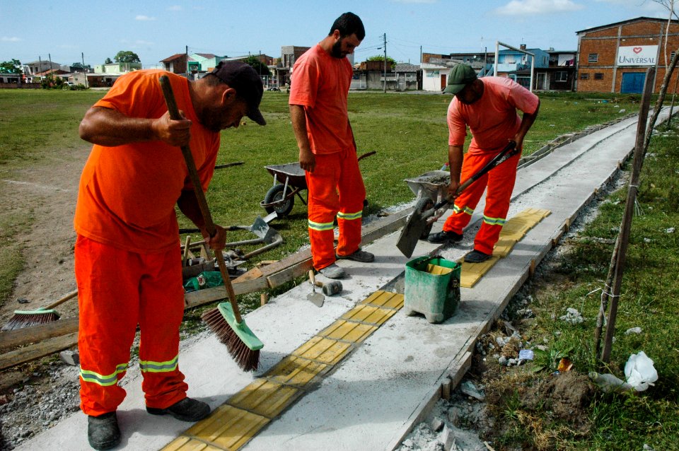 20.11.2017 - Obras de requalificação na praça do Navegantes