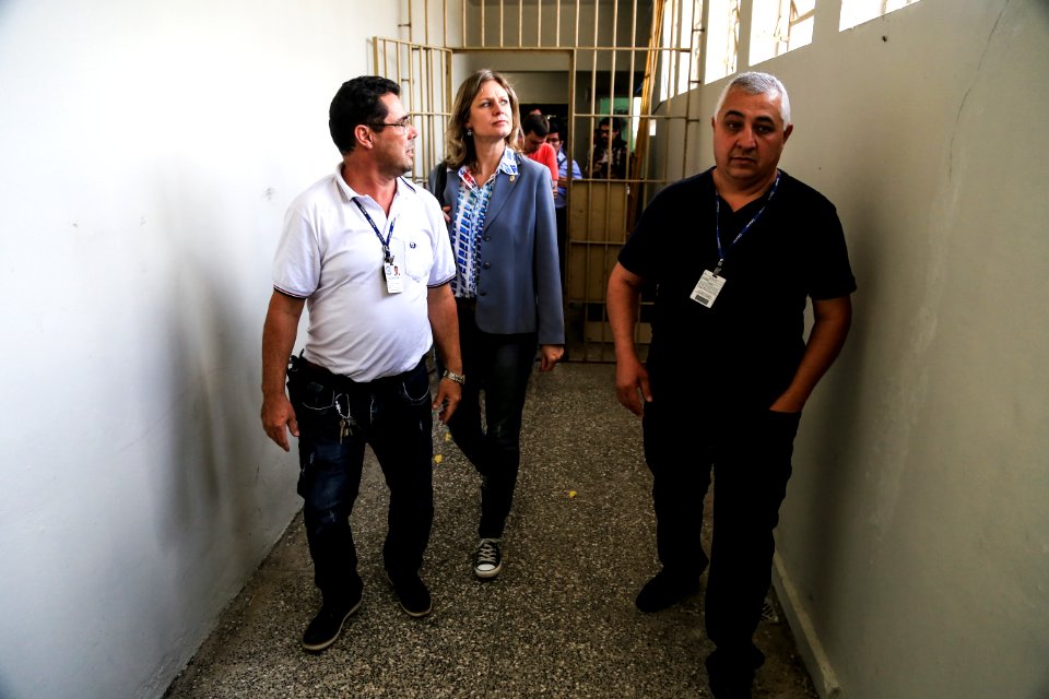 11.12.2017 - Prefeita Paula Mascarenhas em visita e almoço no Presídio Regional de Pelotas
