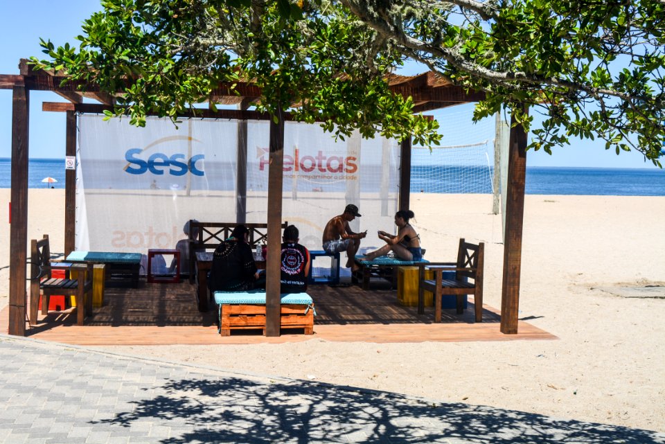 04.01.2018 - Atividades de verão na praia do Laranjal