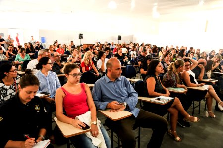 04.04.2018 - Prefeita Paula Mascarenhas durante o lançamento dos novos comitês territoriais do Cada Jovem Conta no auditório da SMED- Foto: Gustavo Vara