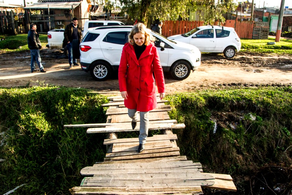 12.09.2019 - Prefeita Paula Mascarenhas  durante visita a um dos pontos da cidade que passou por alagamentos, no Corredor do Obelisco - Foto: Gustavo Vara