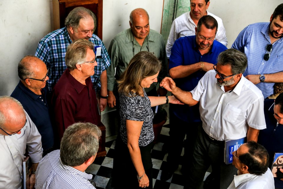 05.01.2018 - Prefeita Paula Mascarenhas recebe o convite para Posse do Gran Mestre da Maçonaria