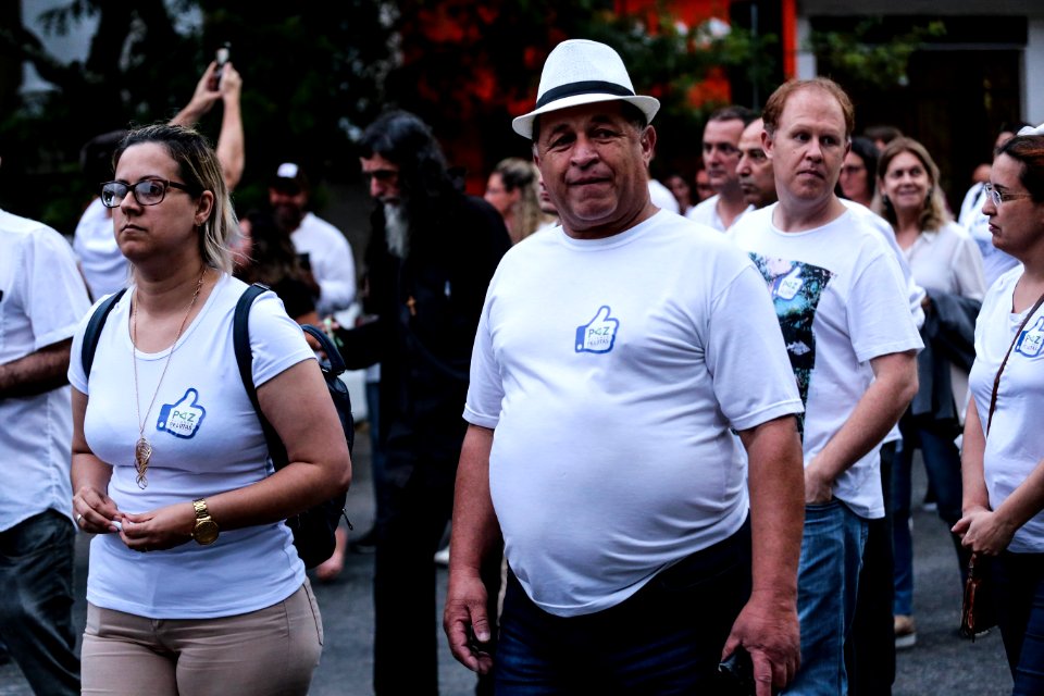 20.12.2017 - Prefeita Paula Mascarenhas e vice Idemar Barz na Noite da Paz - Caminhada Aliança Pelotas