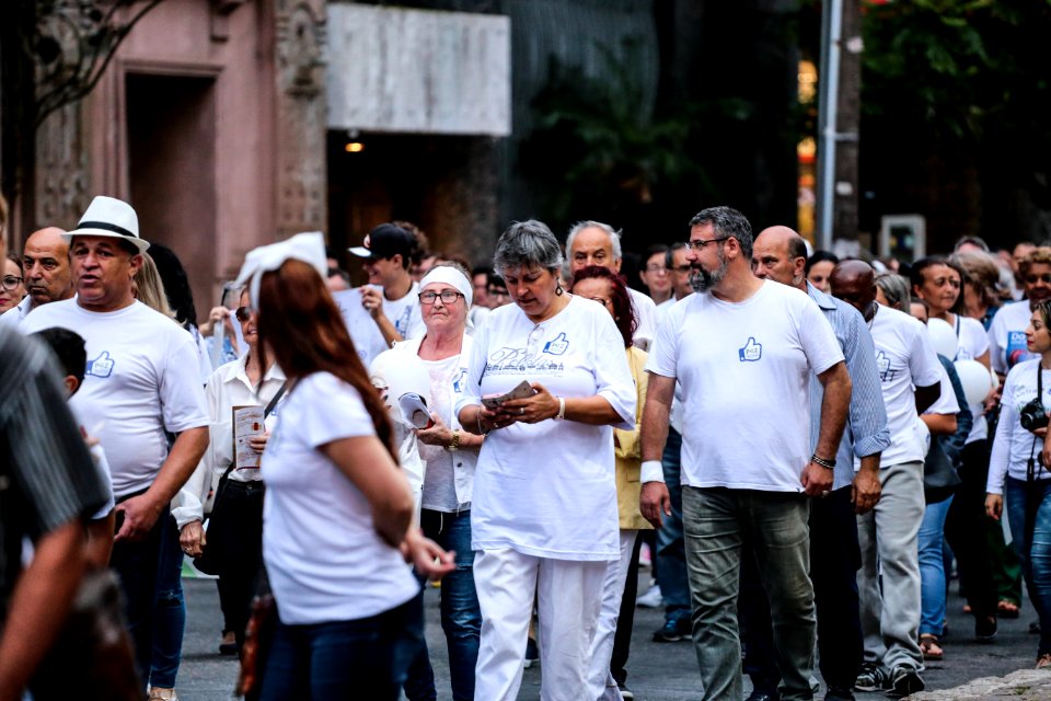20.12.2017 - Prefeita Paula Mascarenhas e vice Idemar Barz na Noite da Paz - Caminhada Aliança Pelotas