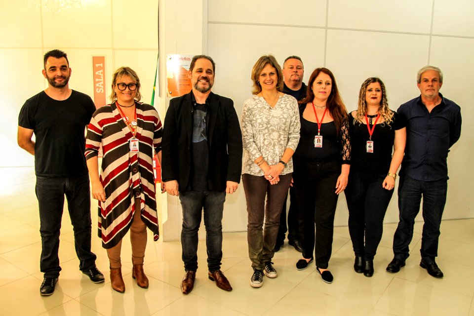 26.10.2017 - Prefeita Paula Mascarenhas noLançamento do NEP do SAMU, CURSOS DE URGÊNCIA E EMERGÊNCIA PARA TODAS AS UBS DO MEIO RURAL E descerramento de uma placa para o Instituto Educacional Dimensão