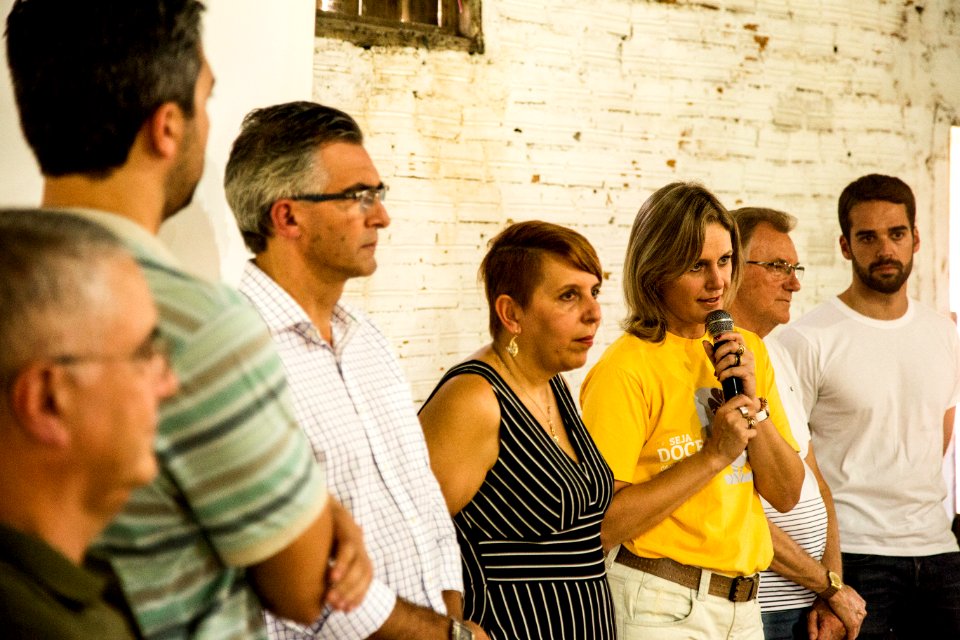 07.04.2018 - Prefeita Paula Mascarenhas, o vice Idemar Barz, acompanhados do ex prefeito de Pelotas Eduardo Leite e vereadores durante  inauguração da Rede Bem Cuidar na UBS Sanga Funda - Foto: Gustavo Vara