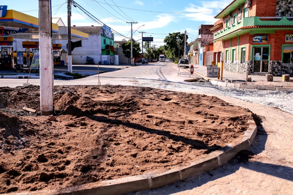17.04.2018 Obra rotatória Av Brasil com Saturino de Brito - Fotos Gustavo Mansur