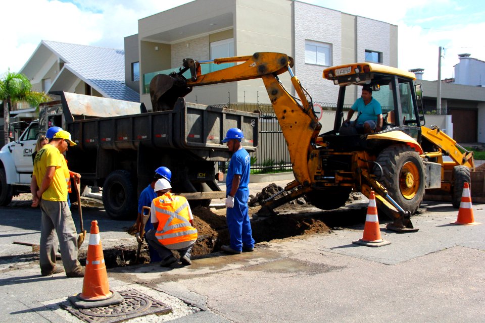 04.04.2018 - SANEP - Obras na Deodoro - Foto Marcel Avila