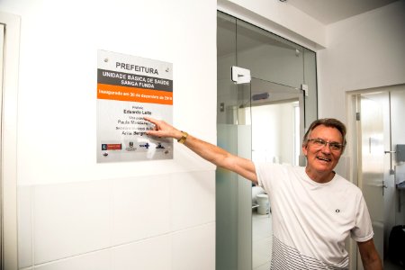 07.04.2018 - Prefeita Paula Mascarenhas, o vice Idemar Barz, acompanhados do ex prefeito de Pelotas Eduardo Leite e vereadores durante  inauguração da Rede Bem Cuidar na UBS Sanga Funda - Foto: Gustavo Vara