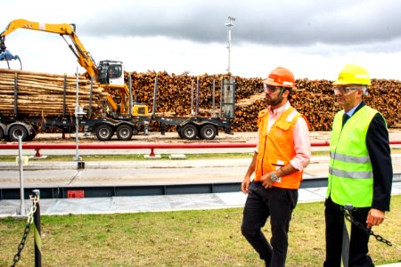 04.12.2017 - Prefeito em exercício Luiz Henrique Viana visita o Porto de Pelotas