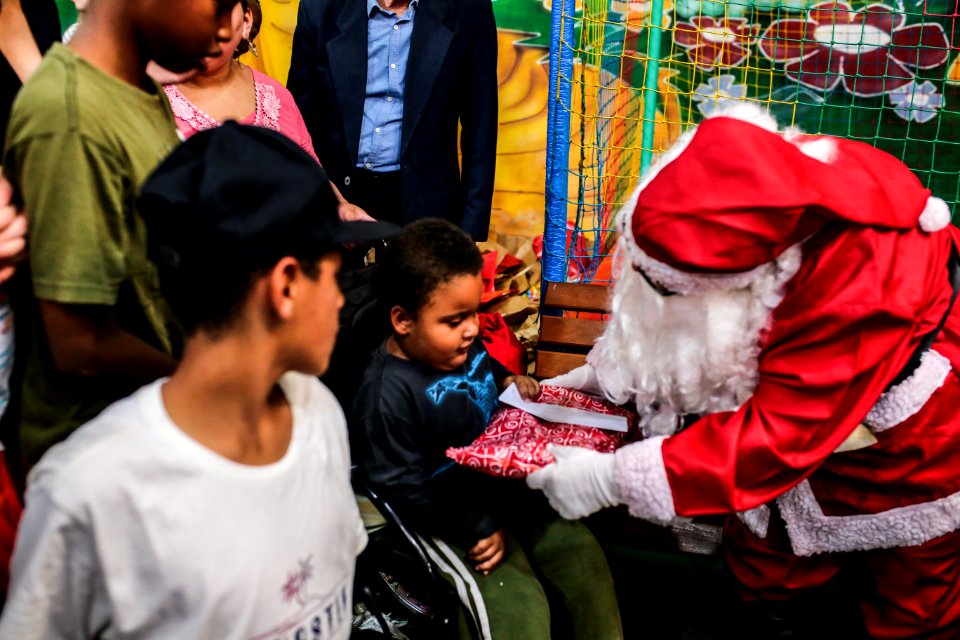 19.12.2017 - Prefeita Paula Mascarenhas na Festa de Natal Para as Crianças dos Abrigos