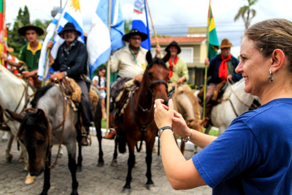 28.01.2018 - Prefeita Paula Mascarenhas prestigia chegada da 19ª Cavalgada da Costa Doce - Foto: Gustavo Vara