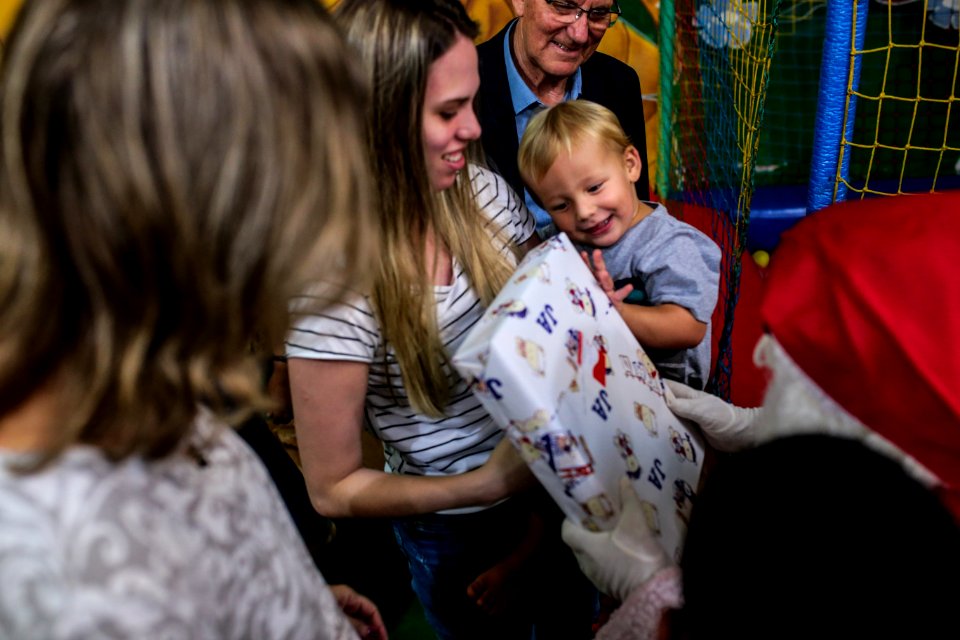 19.12.2017 - Prefeita Paula Mascarenhas na Festa de Natal Para as Crianças dos Abrigos