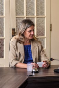 14.12..2017 - Prefeita Paula Mascarenhas em reunião com Vereador Fabrício Tavares e Empresários Portugueses