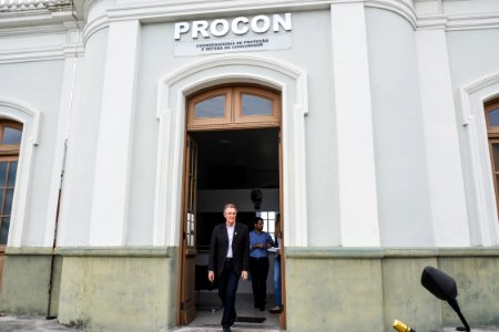 14.12.2017 - Vice-prefeito Idemar Barz visita sede do Procon Pelotas